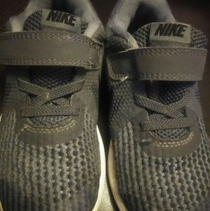 Nike sneakers for boys! Used once!